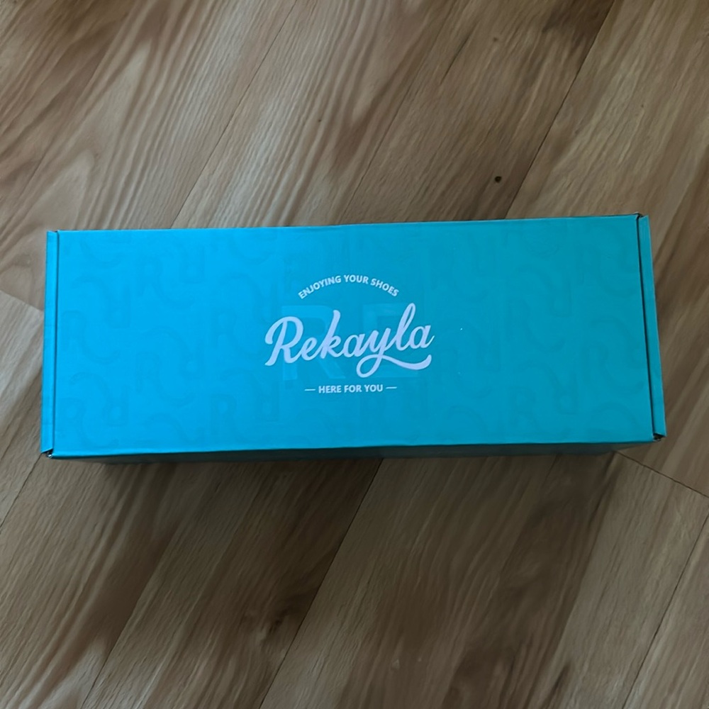 Rekayla pointy toe shoe